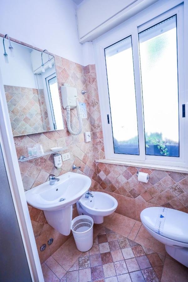 Hotel Rosalba Valentini Family Village Bellaria-Igea Marina Esterno foto