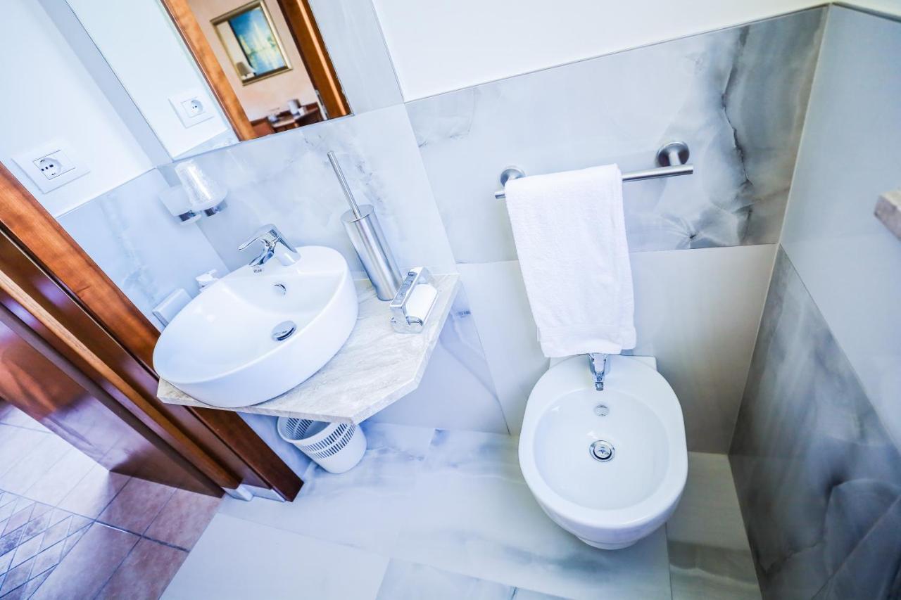 Hotel Rosalba Valentini Family Village Bellaria-Igea Marina Esterno foto