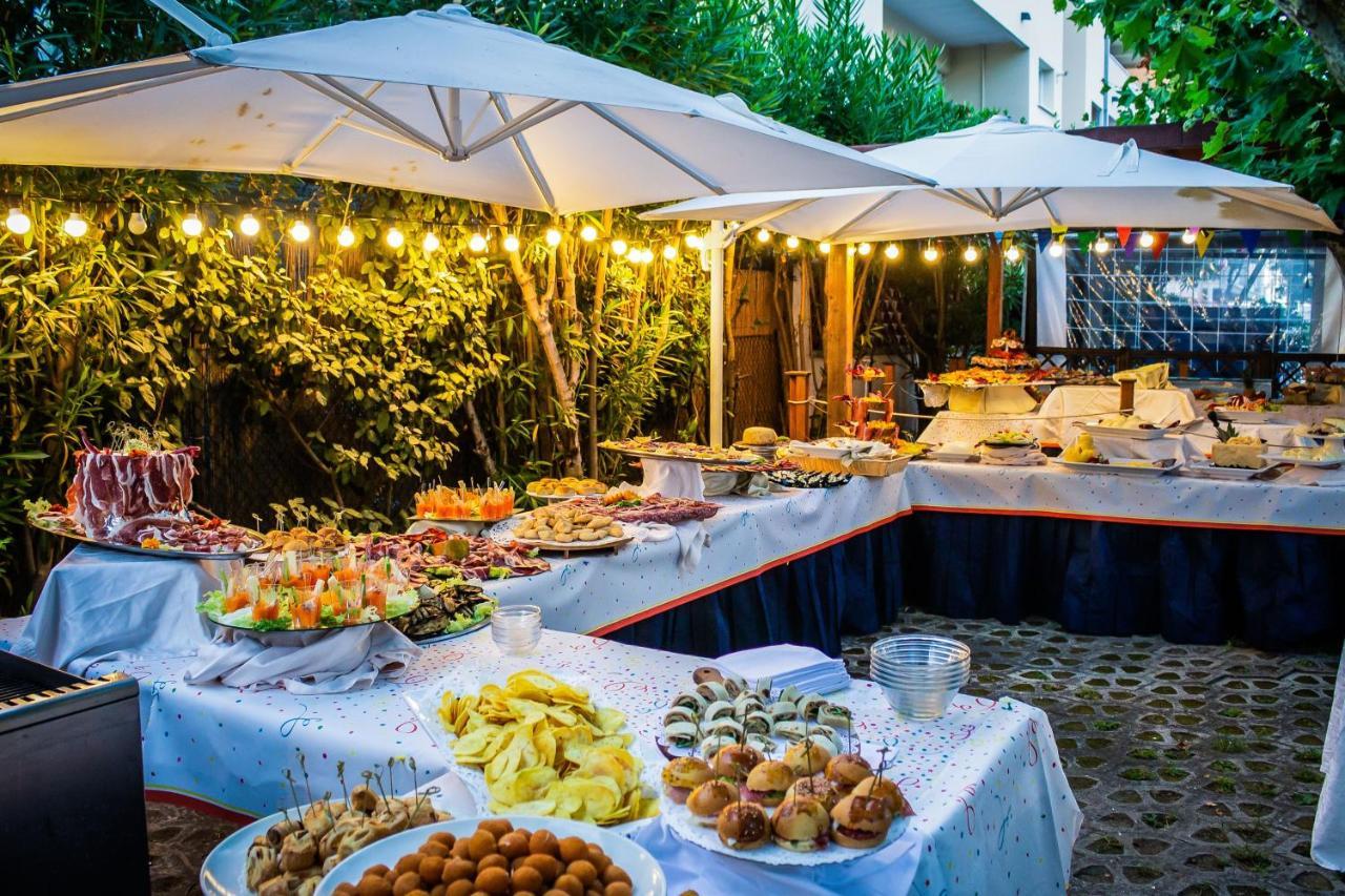Hotel Rosalba Valentini Family Village Bellaria-Igea Marina Esterno foto