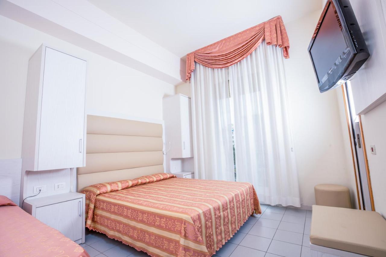 Hotel Rosalba Valentini Family Village Bellaria-Igea Marina Esterno foto
