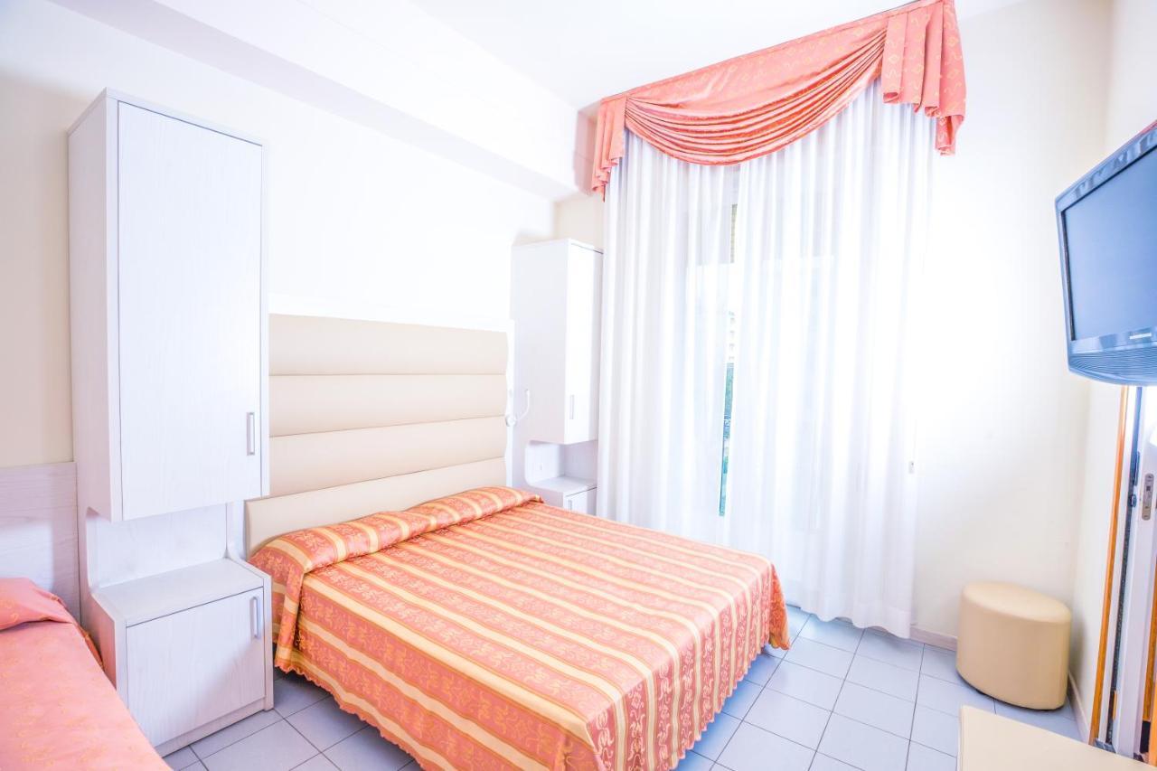 Hotel Rosalba Valentini Family Village Bellaria-Igea Marina Esterno foto