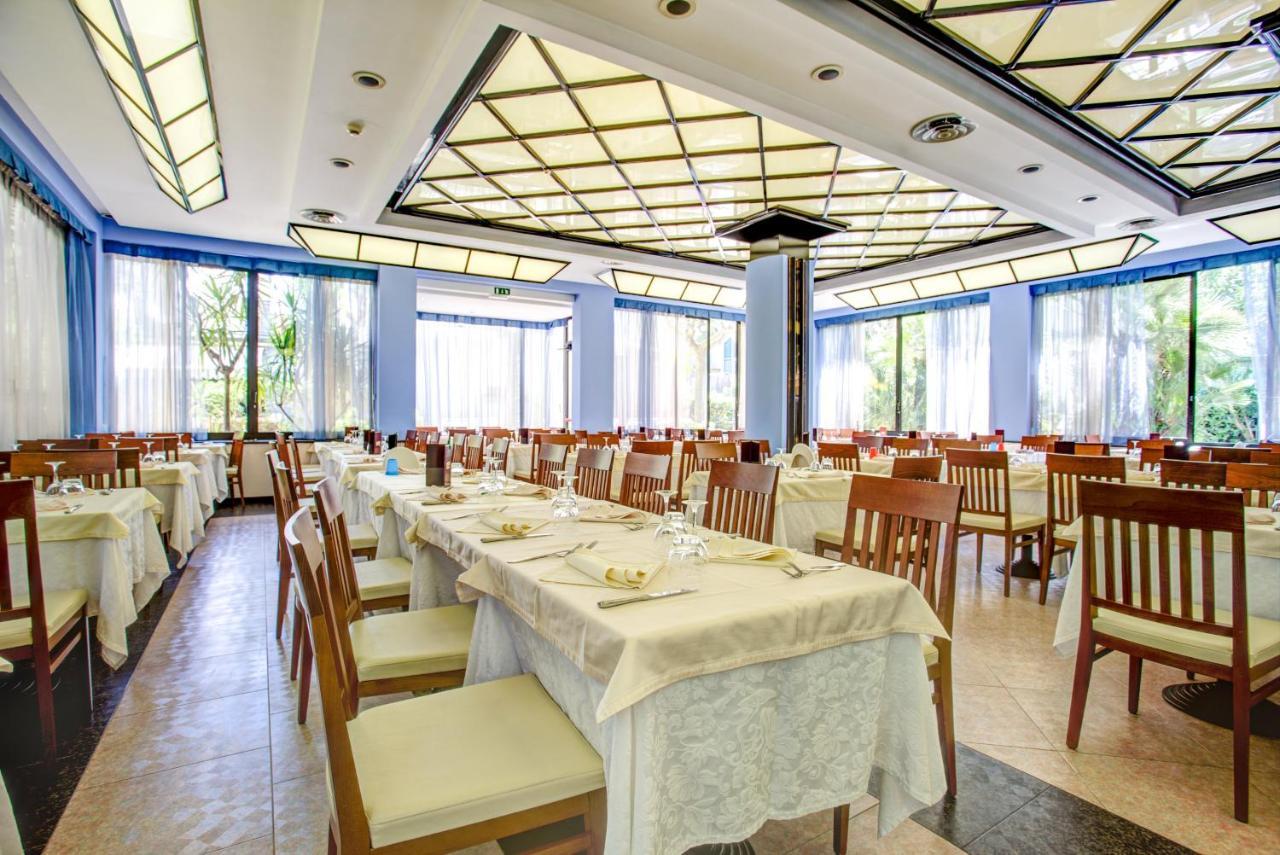 Hotel Rosalba Valentini Family Village Bellaria-Igea Marina Esterno foto