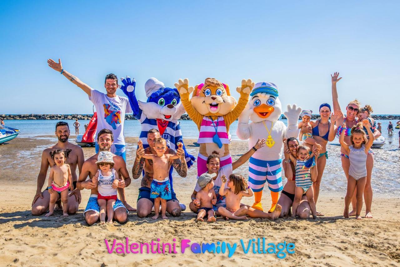 Hotel Rosalba Valentini Family Village Bellaria-Igea Marina Esterno foto