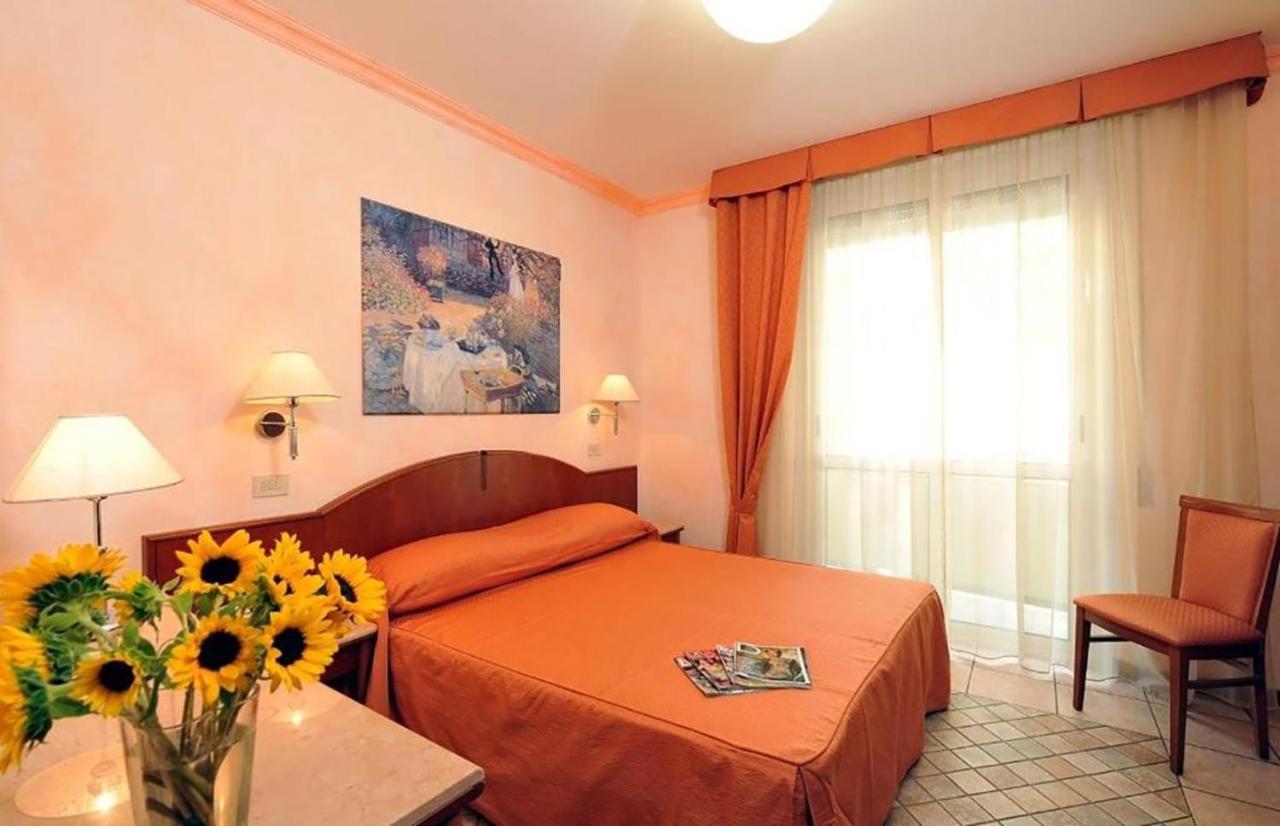 Hotel Rosalba Valentini Family Village Bellaria-Igea Marina Esterno foto