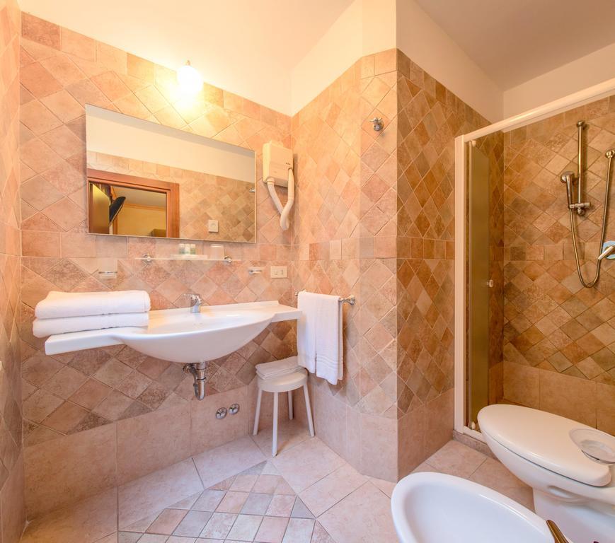 Hotel Rosalba Valentini Family Village Bellaria-Igea Marina Camera foto